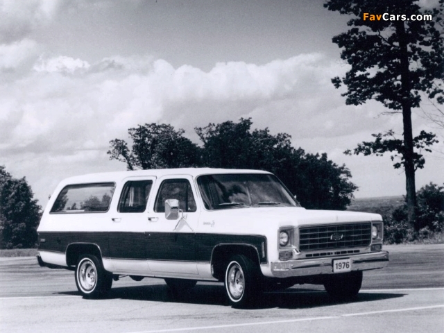 Chevrolet Suburban 1975–76 images (640 x 480)