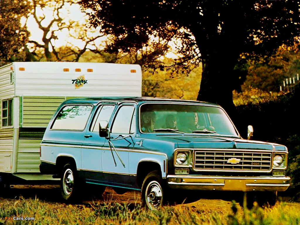 Chevrolet Suburban 1975–76 wallpapers (1024 x 768)