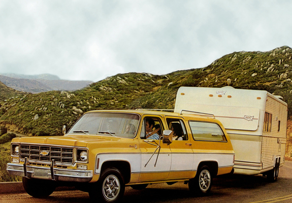 Chevrolet Suburban 1977–79 photos