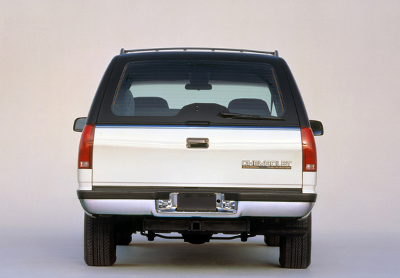 Chevrolet Suburban (GMT400) 1992–93 images