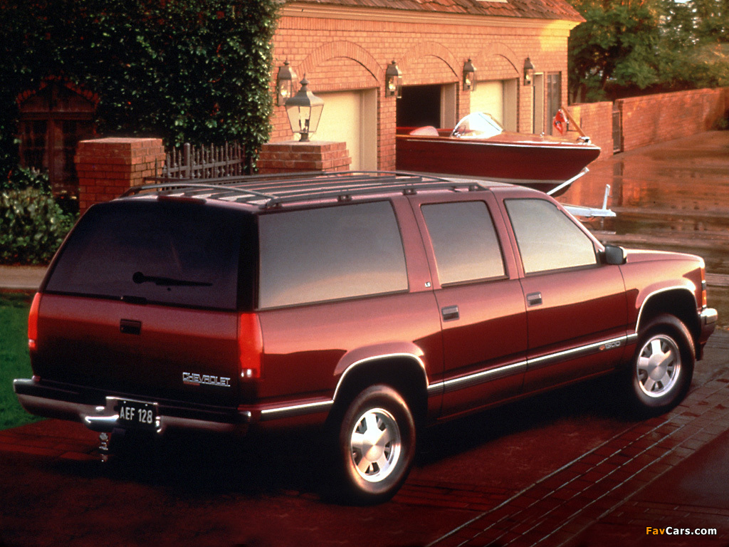 Chevrolet Suburban (GMT400) 1994–99 images (1024 x 768)