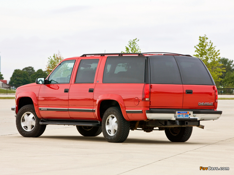 Chevrolet Suburban (GMT400) 1994–99 pictures (800 x 600)