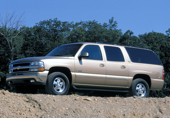 Chevrolet Suburban 1500 (GMT800) 2001–02 pictures