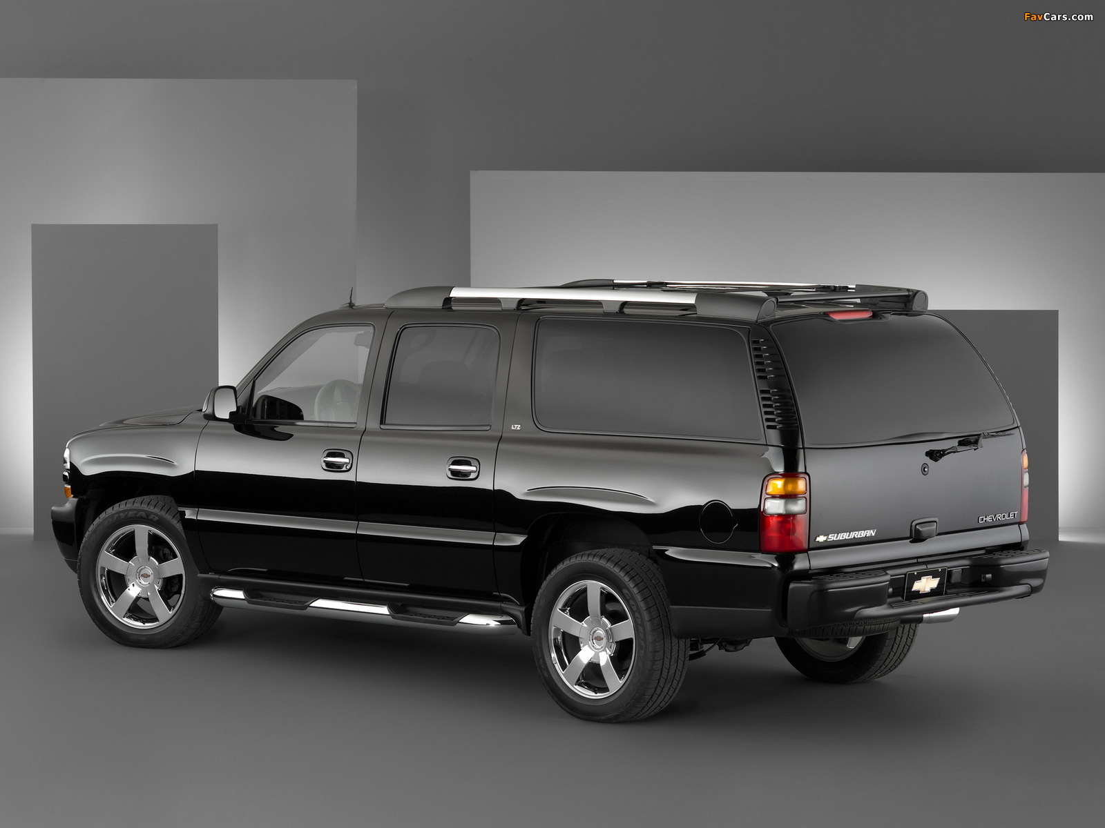 Chevrolet Suburban An American Revolution 2004 pictures (1600 x 1200)