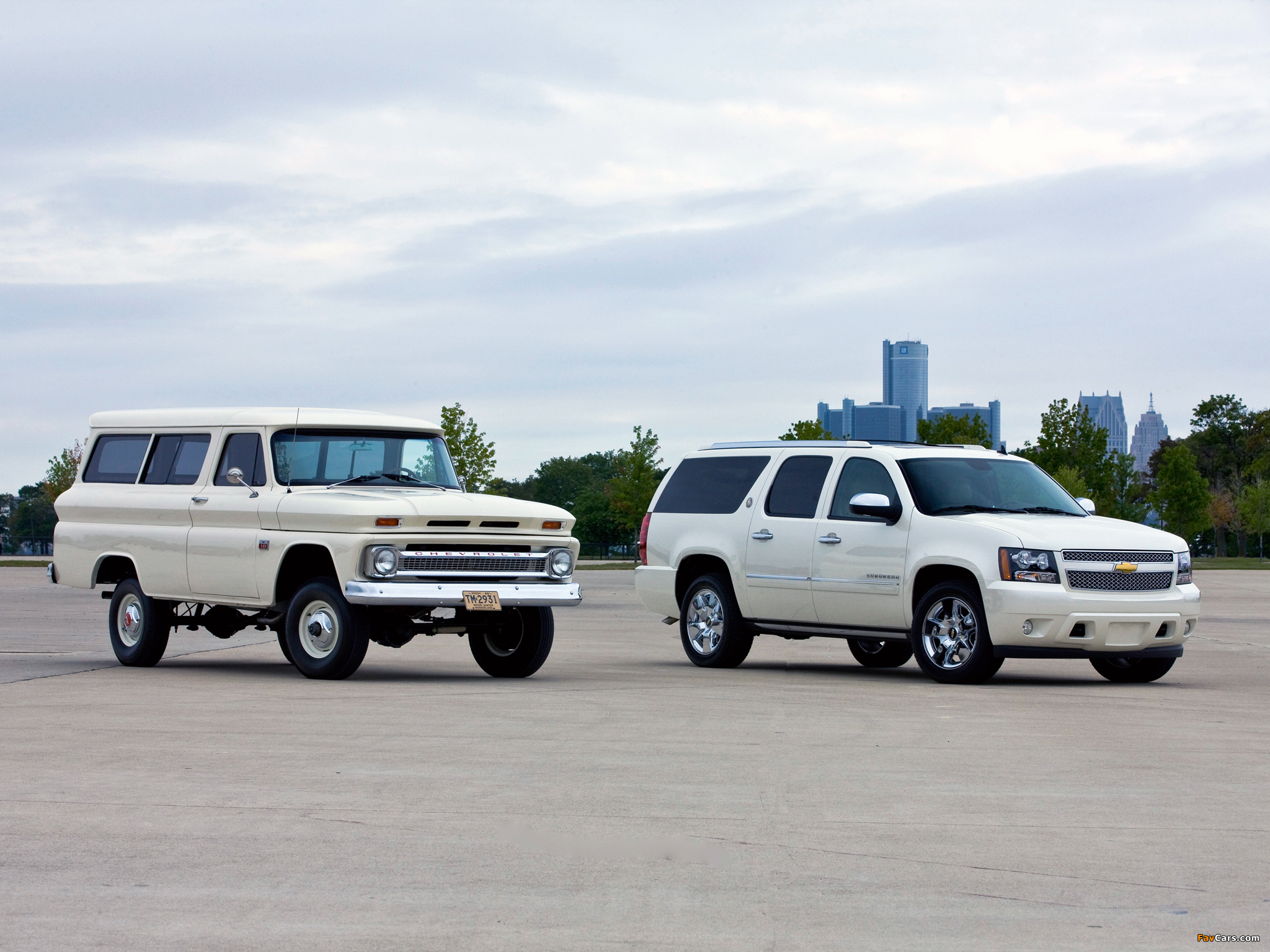 Images of Chevrolet Suburban (2048 x 1536)