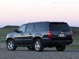 Images of Chevrolet Suburban (GMT900) 2006