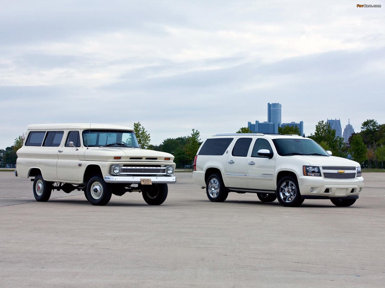 Images of Chevrolet Suburban (1600 x 1200)