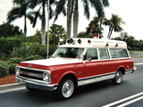 Photos of Chevrolet Suburban Ambulance 1969–70