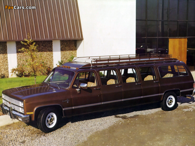 Photos of Chevrolet Suburban Silverado by Armbruster-Stageway 1982 (640 x 480)