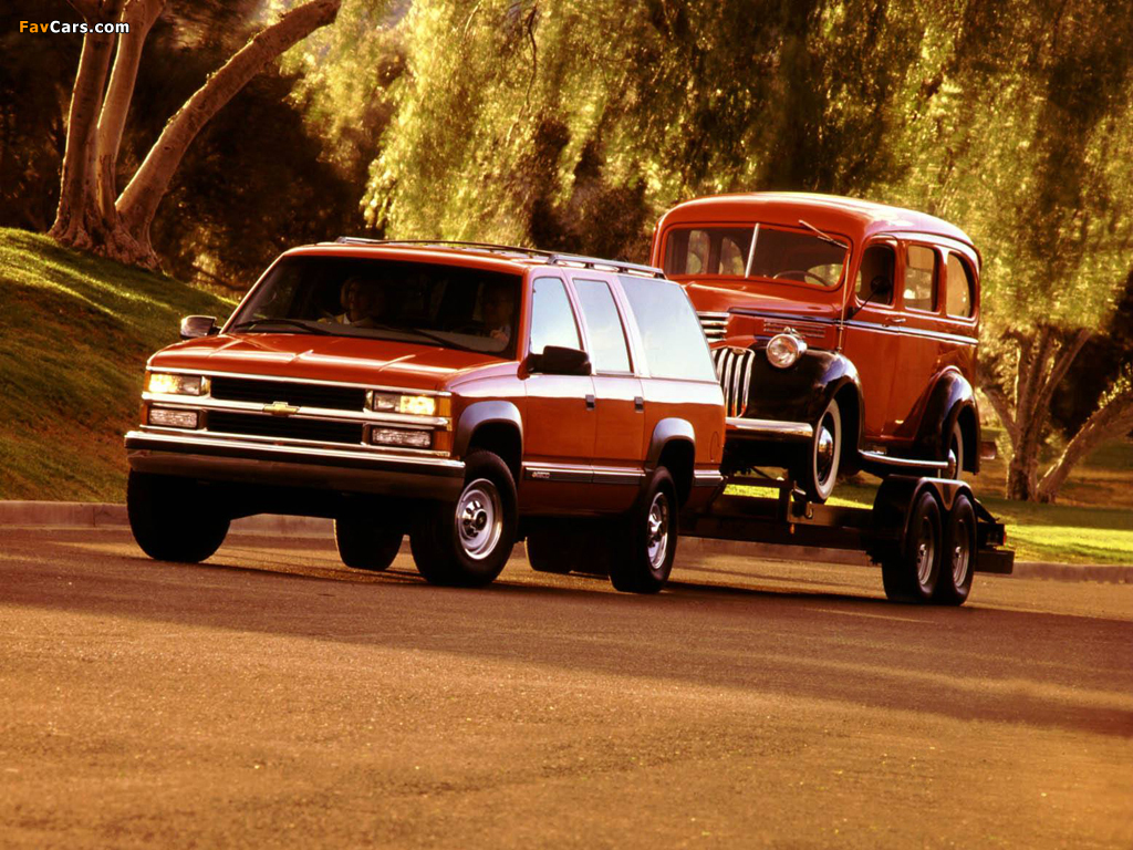 Photos of Chevrolet Suburban (1024 x 768)