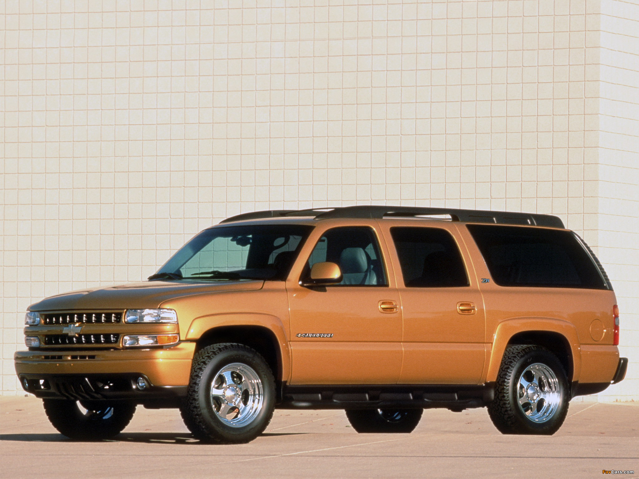 Pictures of Chevrolet Suburban Z71 (GMT800) 2000 (2048 x 1536)