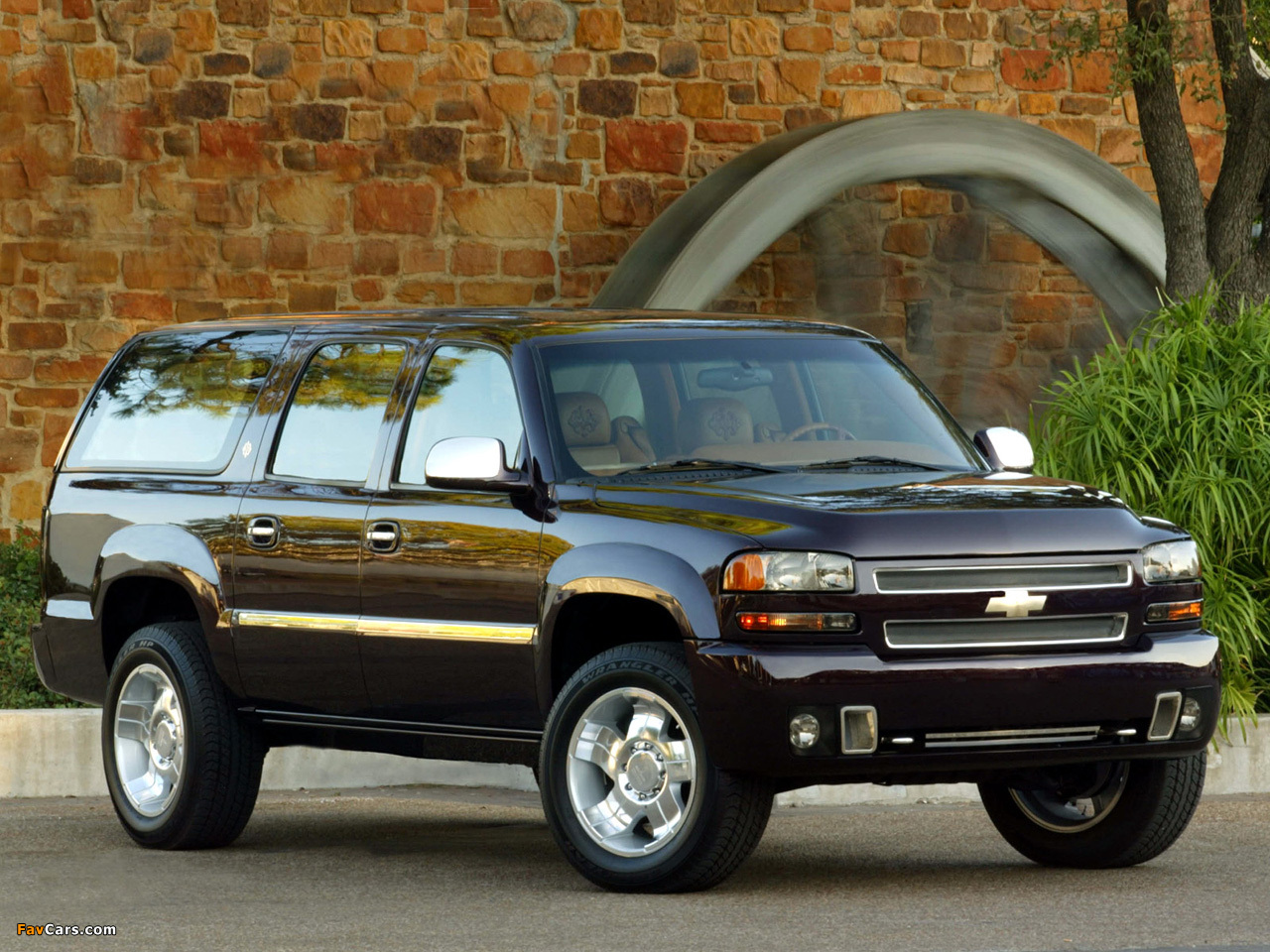 Pictures of Chevrolet Suburban Lucchese 2002 (1280 x 960)