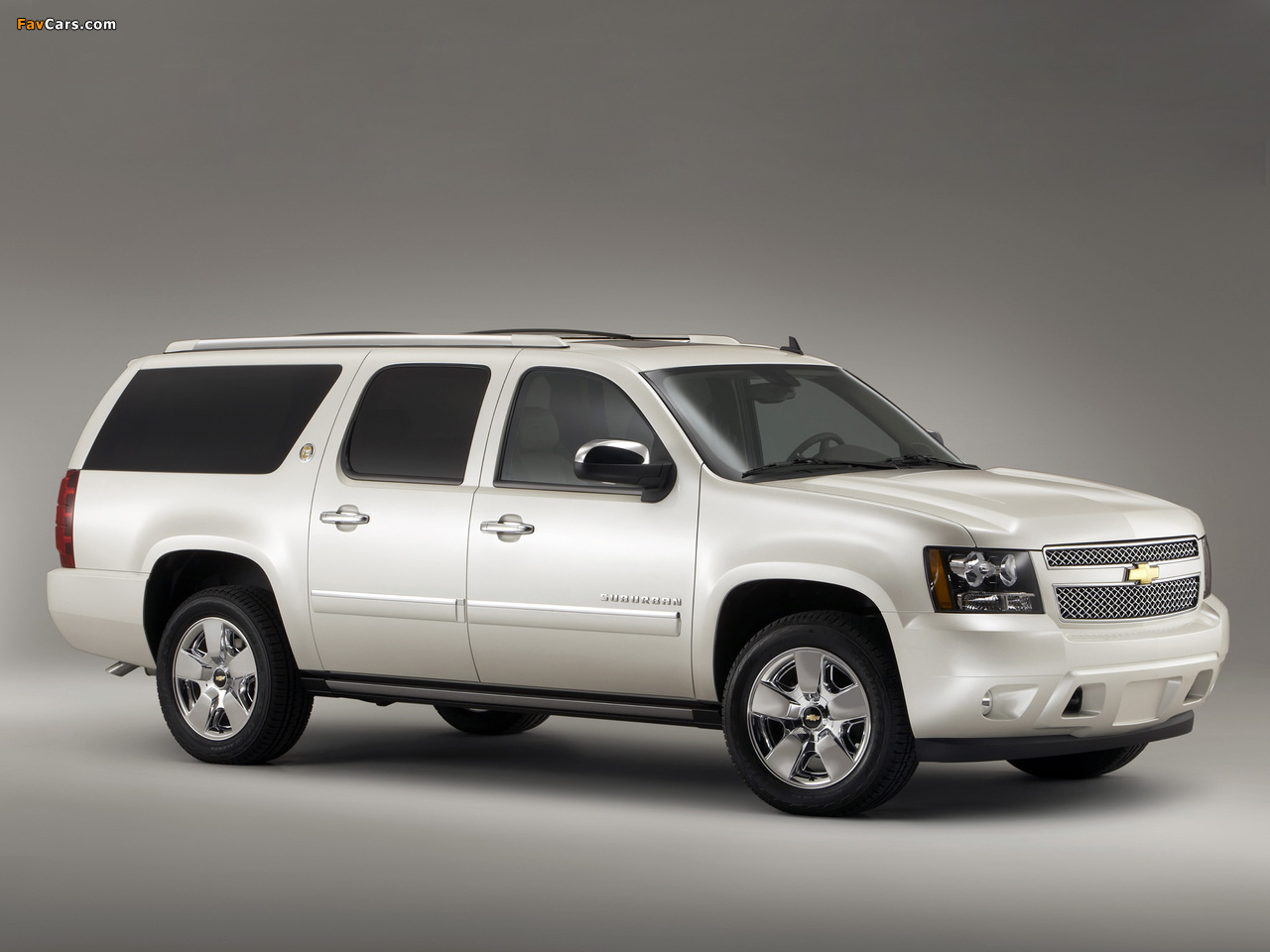 Pictures of Chevrolet Suburban 75th Anniversary Diamond Edition (GMT900) 2010 (1280 x 960)