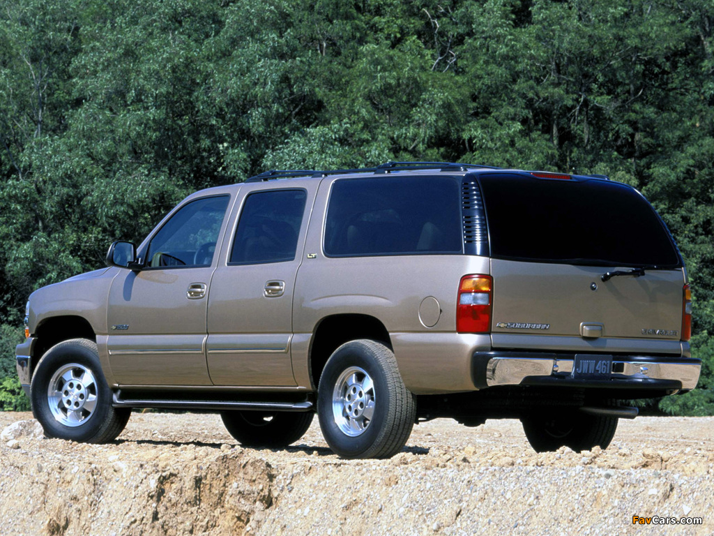 Chevrolet Suburban 1500 (GMT800) 2001–02 wallpapers (1024 x 768)