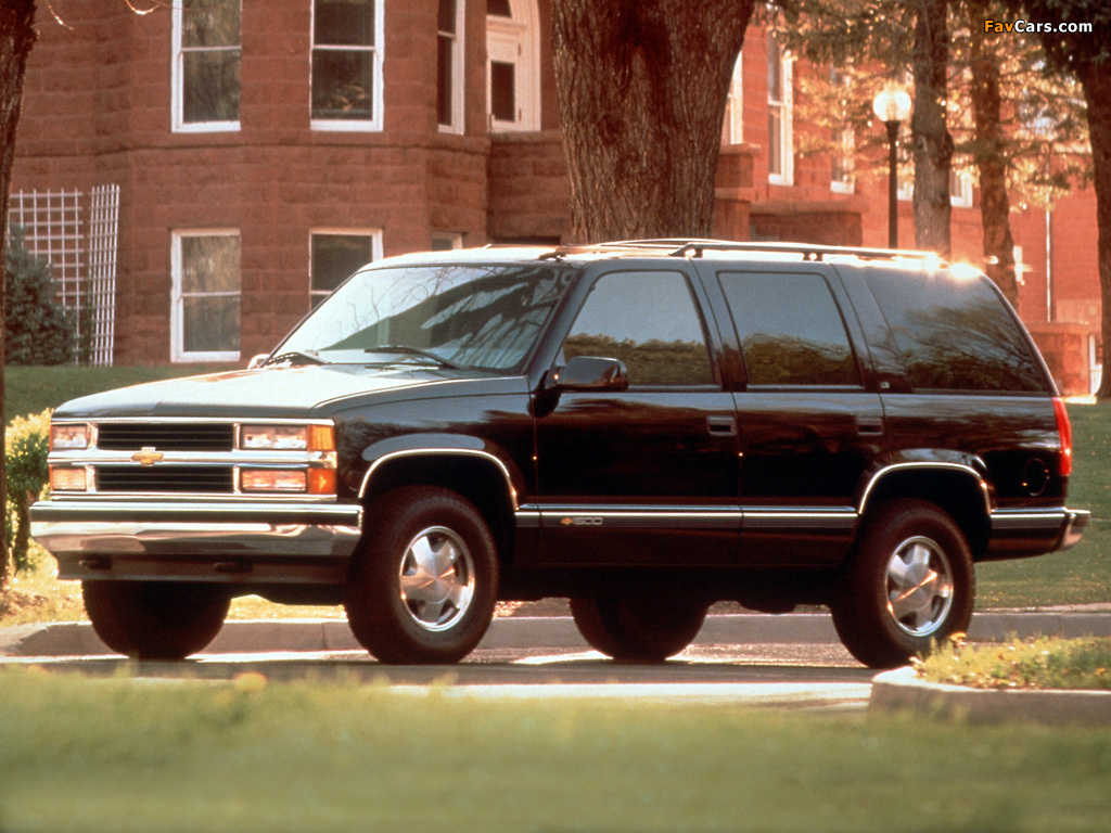 Chevrolet Tahoe (GMT410) 1995–99 images (1024 x 768)