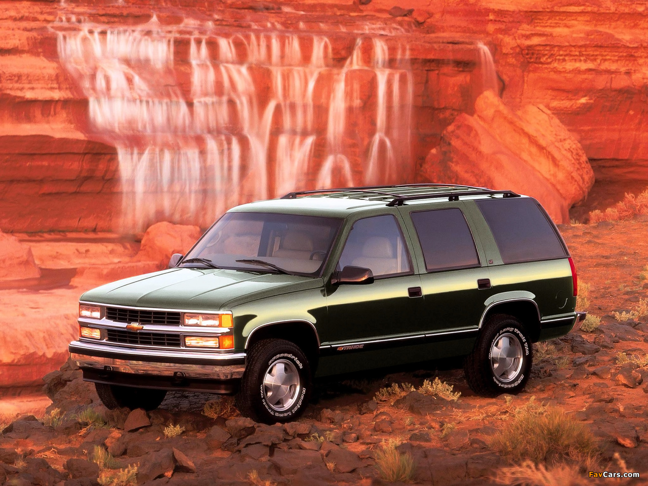 Chevrolet Tahoe (GMT410) 1995–99 images (1280 x 960)