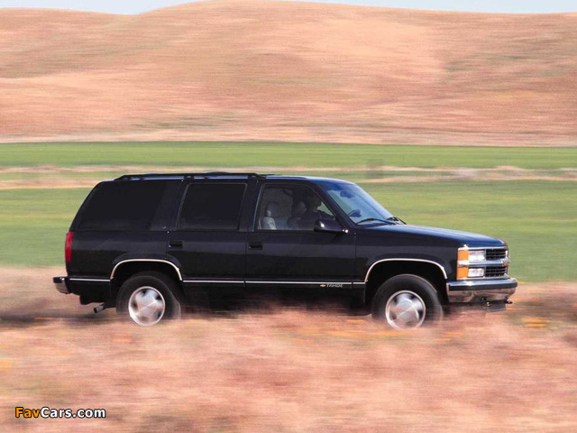 Chevrolet Tahoe (GMT410) 1995–99 wallpapers (640 x 480)