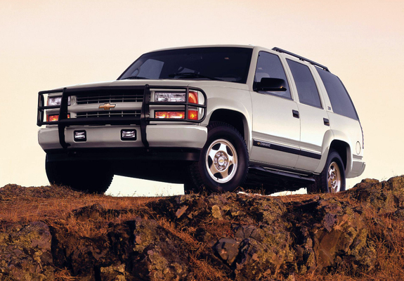 Chevrolet Tahoe Z71 (GMT410) 2000–01 photos