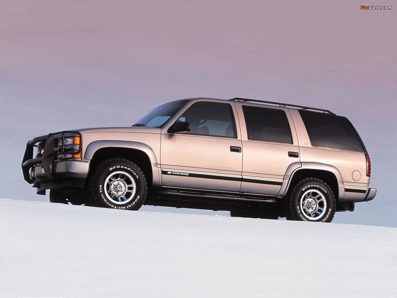 Chevrolet Tahoe Z71 (GMT410) 2000–01 wallpapers (1280 x 960)