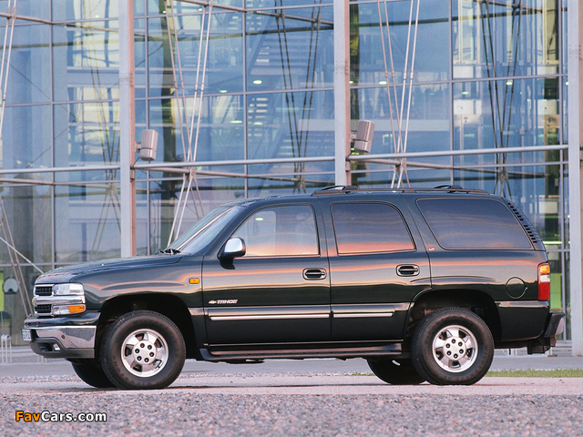 Images of Chevrolet Tahoe EU-spec (GMT840) 2000–06 (640 x 480)