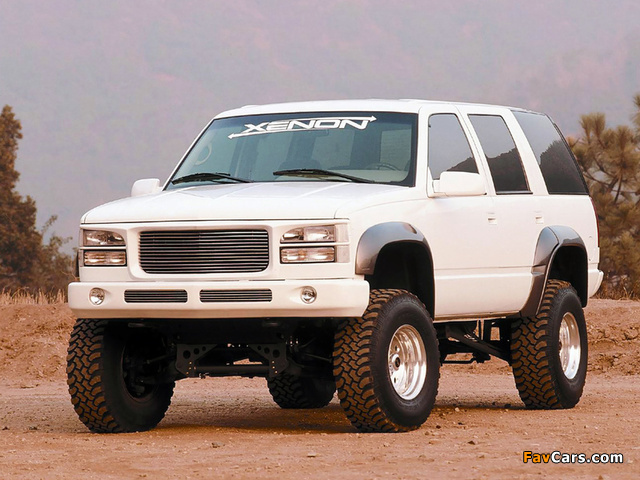 Photos of Xenon Chevrolet Tahoe 5-door (GMT410) 1995–99 (640 x 480)