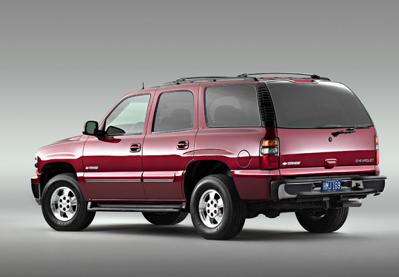 Photos of Chevrolet Tahoe (GMT840) 2000–06
