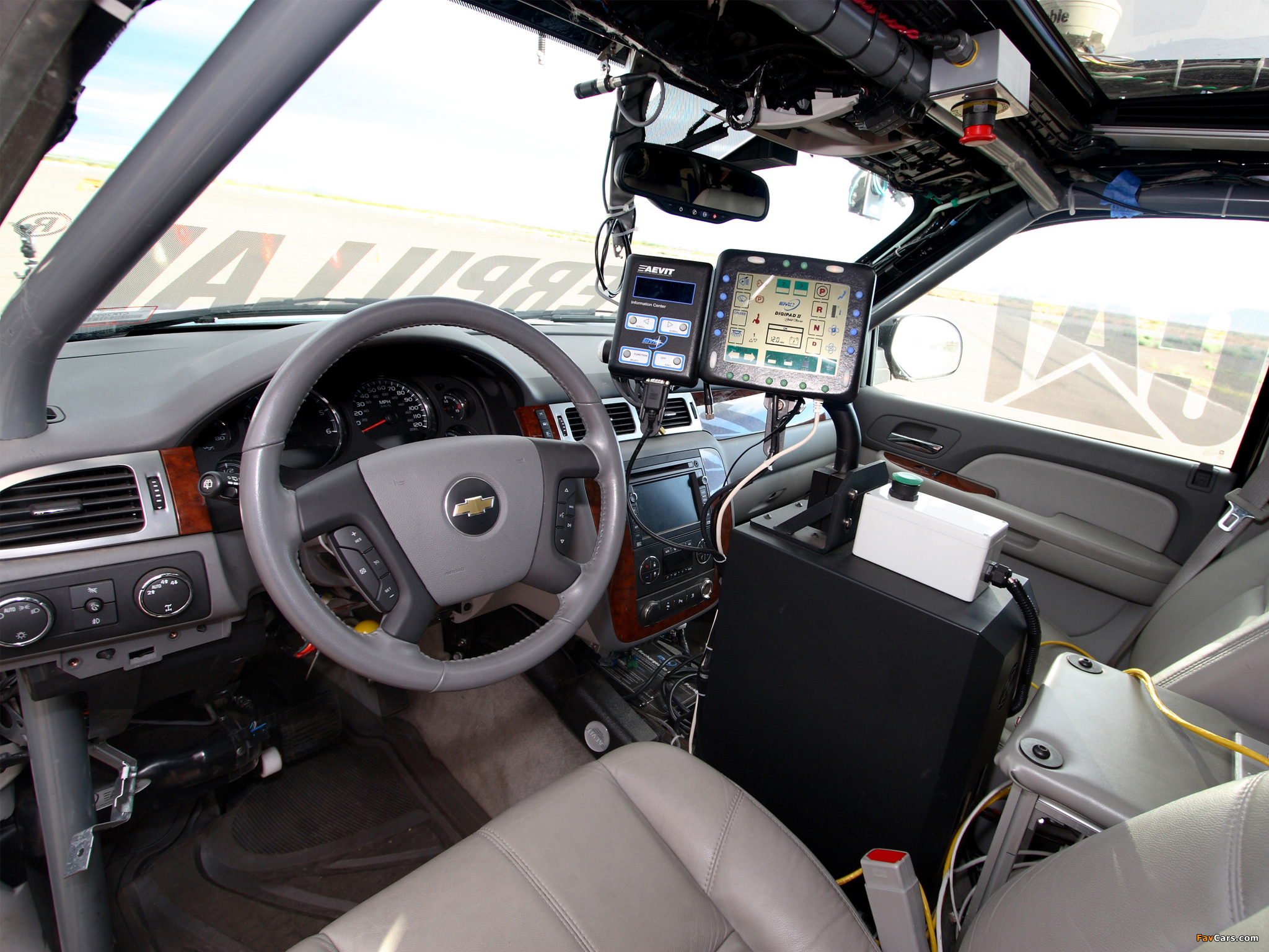 Photos of GM Chevrolet Tahoe The Boss (GMT900) 2007 (2048 x 1536)