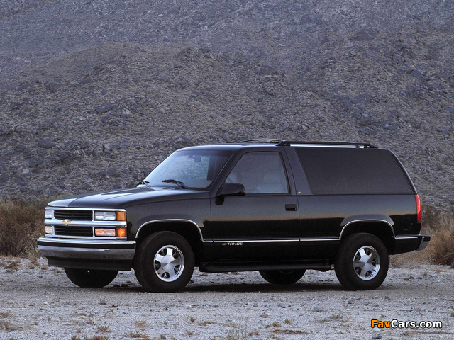Pictures of Chevrolet Tahoe 3-door (GMT410) 1995–99 (640 x 480)