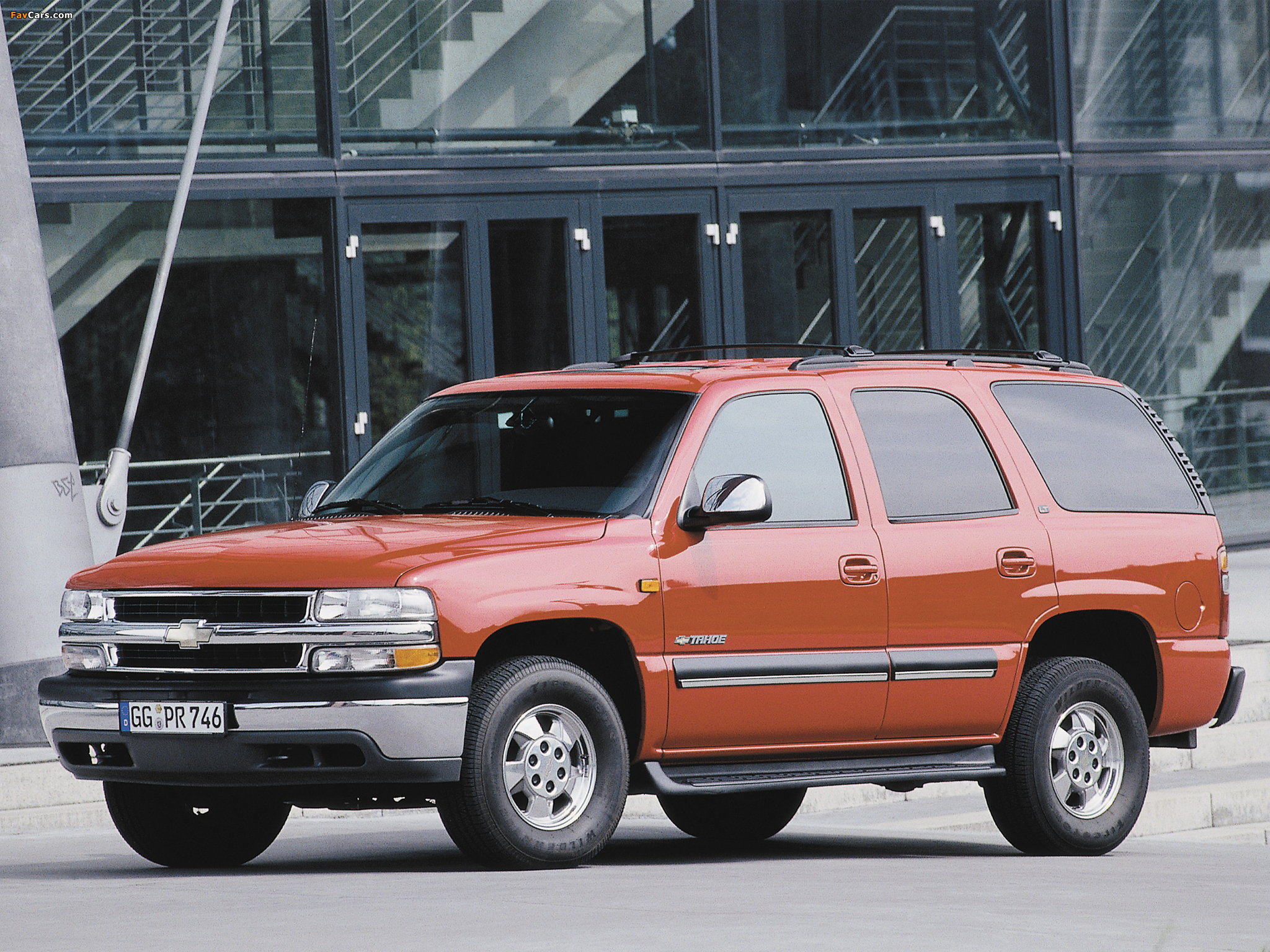Pictures of Chevrolet Tahoe EU-spec (GMT840) 2000–06 (2048 x 1536)