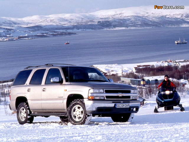 Pictures of Chevrolet Tahoe EU-spec (GMT840) 2000–06 (640 x 480)