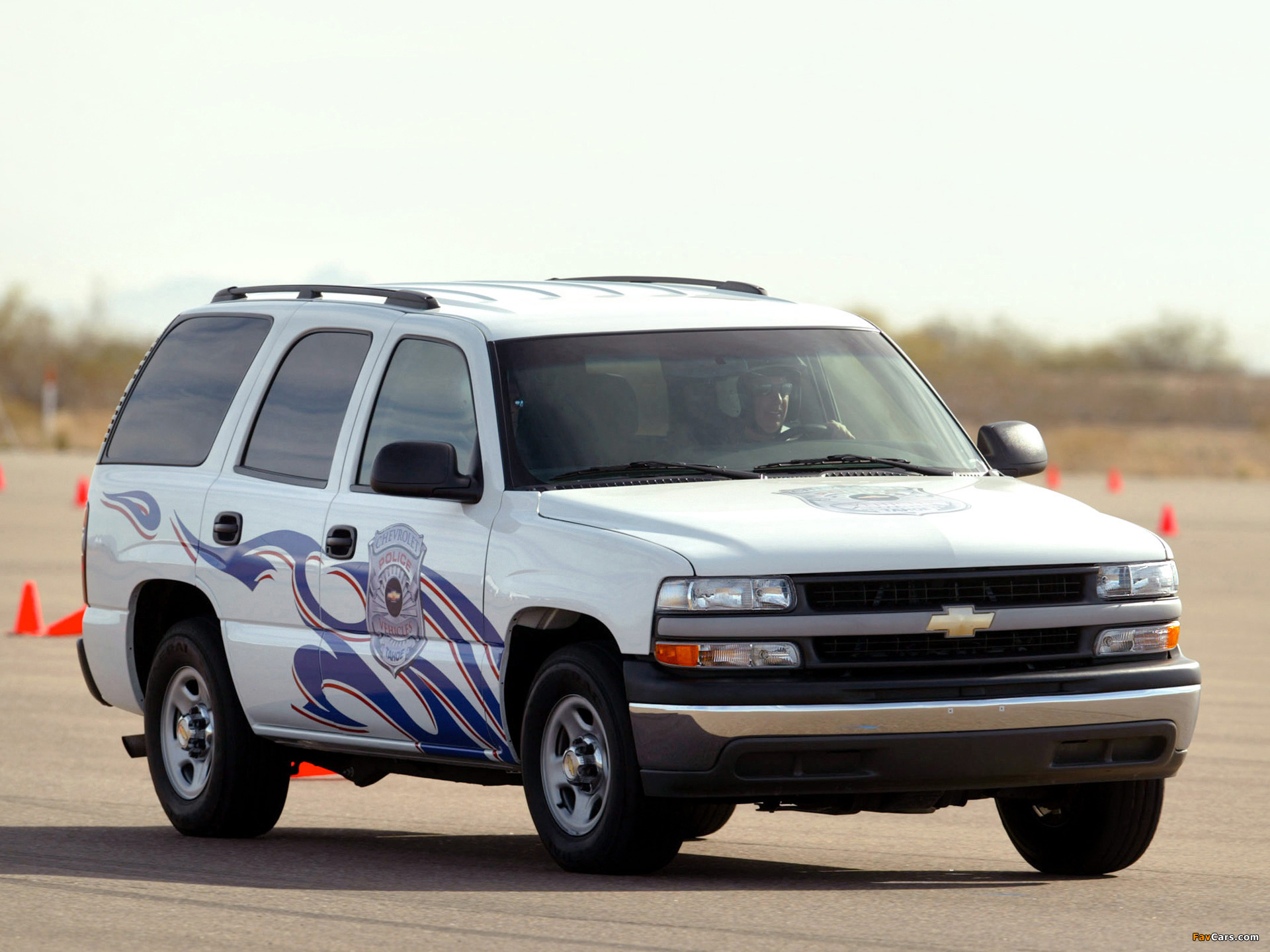 Chevrolet Tahoe Police (GMT840) 2004–07 wallpapers (1920 x 1440)