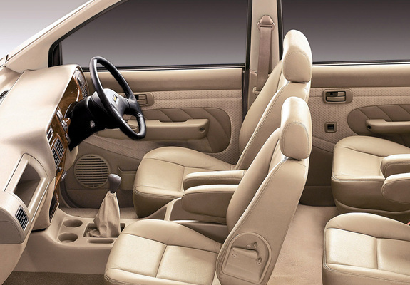 Pictures of Chevrolet Tavera 2002–12