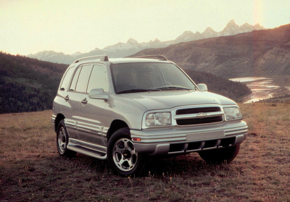 Chevrolet Tracker 1999–2004 photos