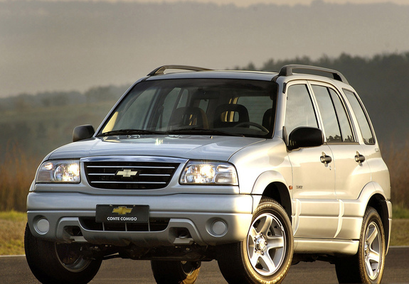 Images of Chevrolet Tracker 2006