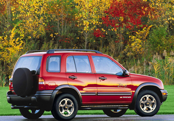 Photos of Chevrolet Tracker 1999–2004