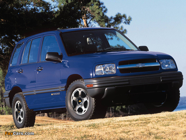 Pictures of Chevrolet Tracker 1999–2004 (640 x 480)