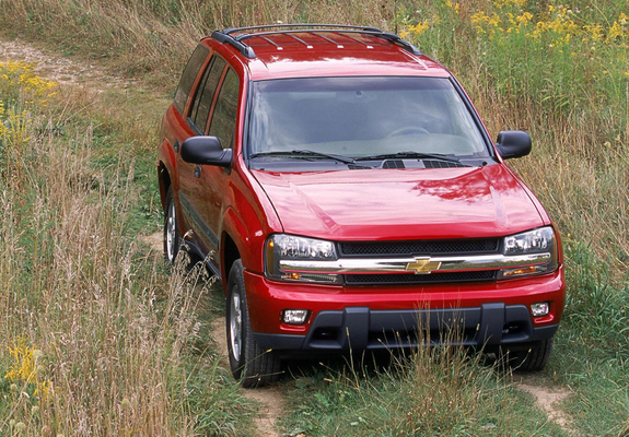 Chevrolet TrailBlazer 2001–05 images