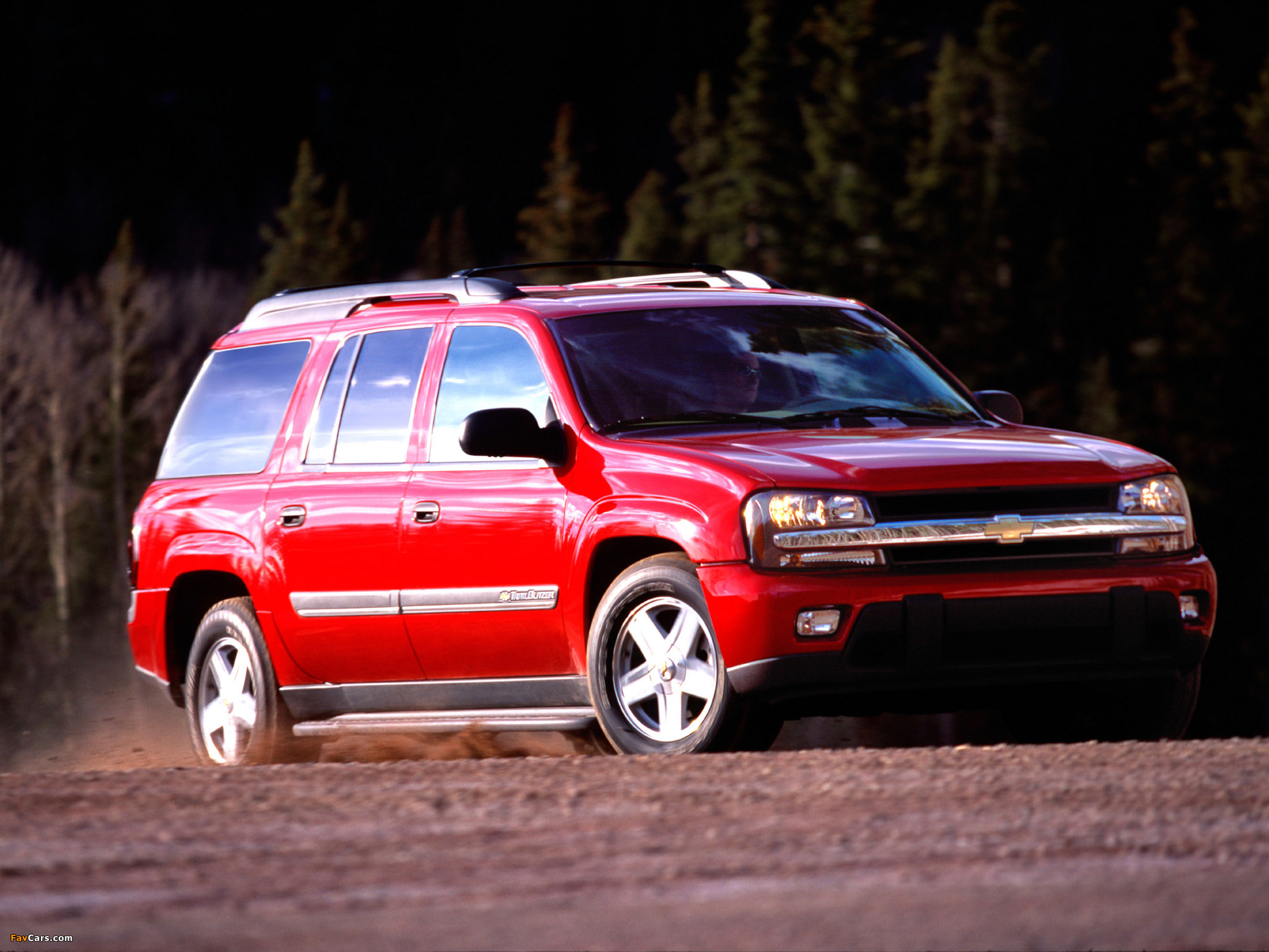 Chevrolet TrailBlazer EXT 2002–05 pictures (2048 x 1536)