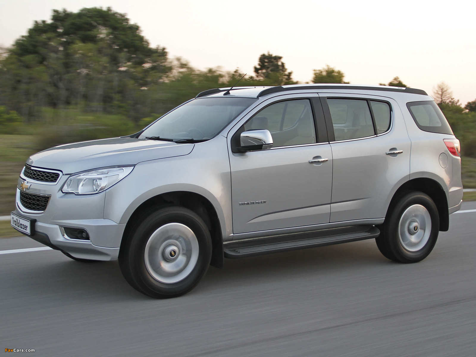 Chevrolet TrailBlazer ZA-spec 2012 images (1600 x 1200)