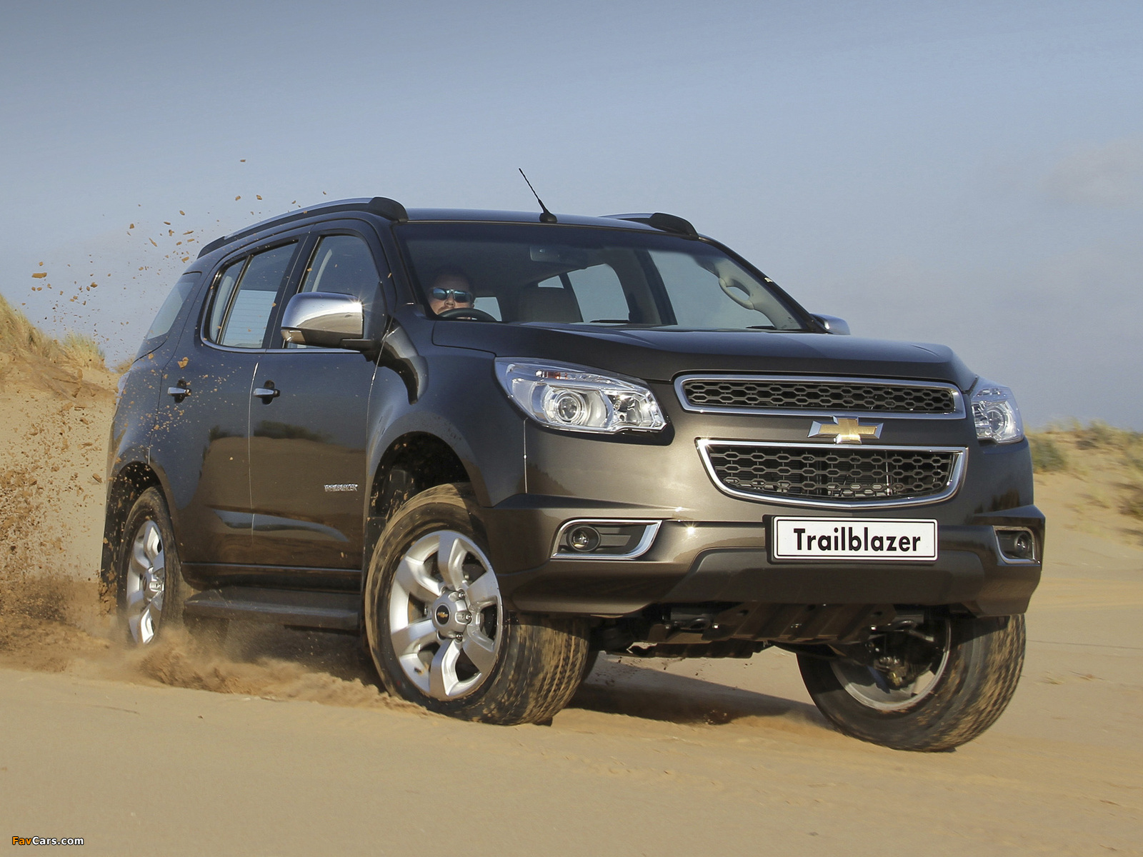 Chevrolet TrailBlazer ZA-spec 2012 pictures (1600 x 1200)