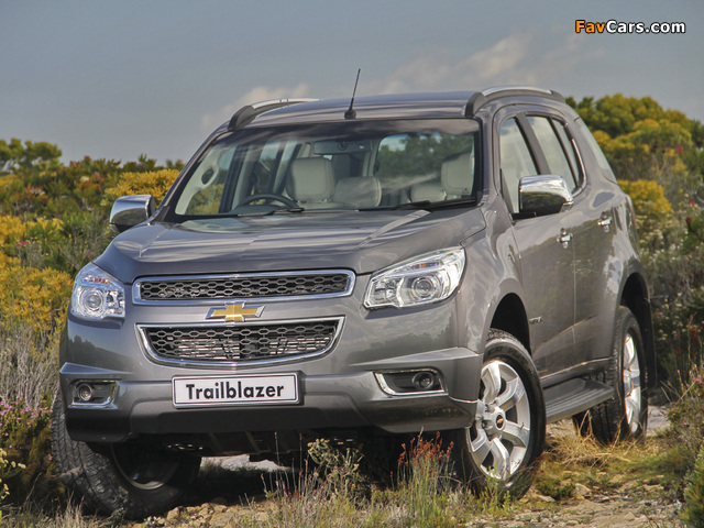 Chevrolet TrailBlazer ZA-spec 2012 pictures (640 x 480)