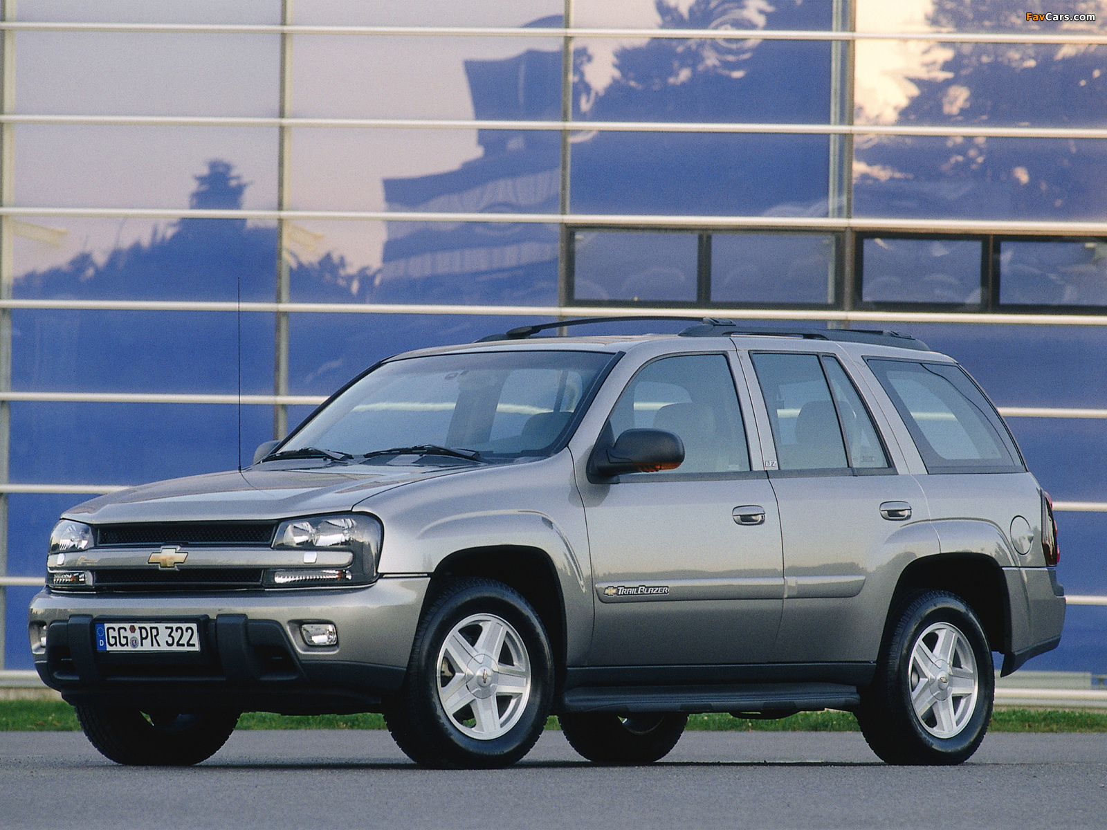 Images of Chevrolet TrailBlazer 2001–05 (1600 x 1200)