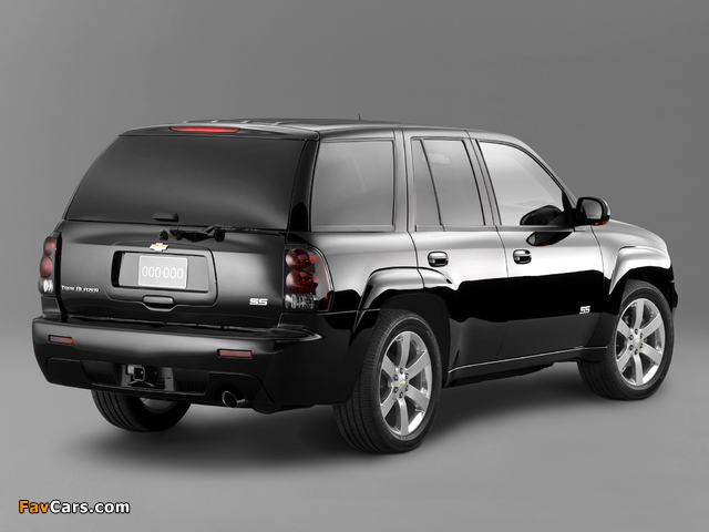 Images of Chevrolet TrailBlazer SS 2006–09 (640 x 480)