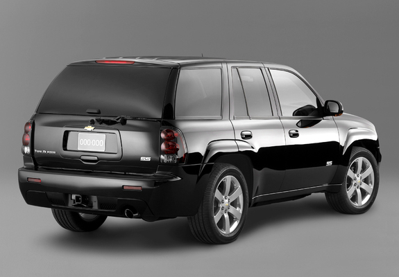 Images of Chevrolet TrailBlazer SS 2006–09