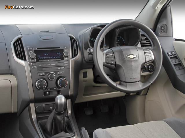 Images of Chevrolet TrailBlazer ZA-spec 2012 (640 x 480)