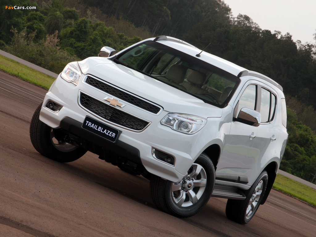 Images of Chevrolet TrailBlazer 2012 (1024 x 768)