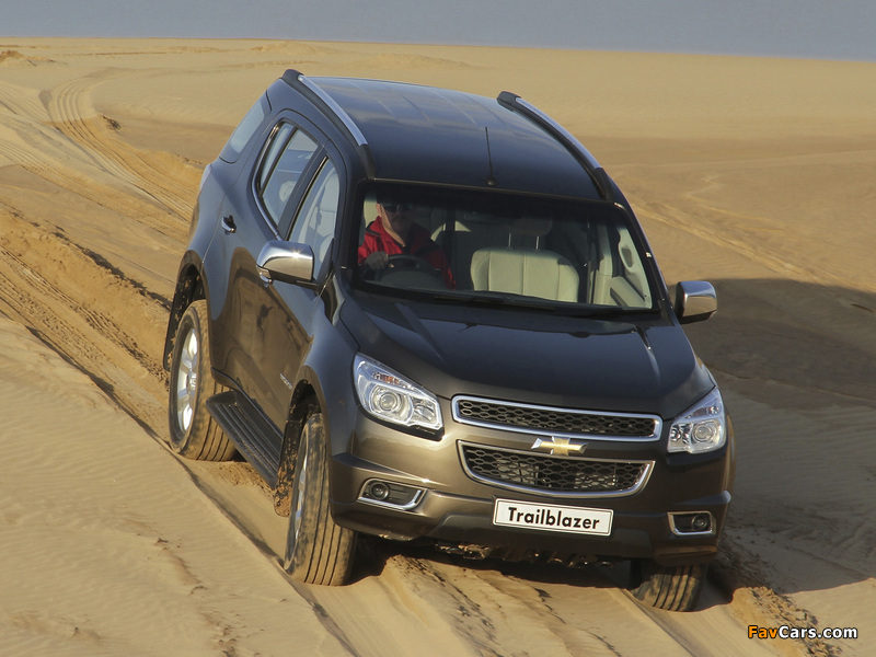 Images of Chevrolet TrailBlazer ZA-spec 2012 (800 x 600)