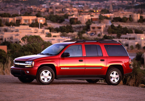 Pictures of Chevrolet TrailBlazer EXT 2002–05