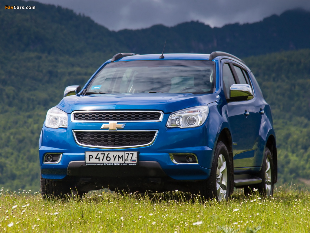 Chevrolet TrailBlazer 2012 wallpapers (1024 x 768)