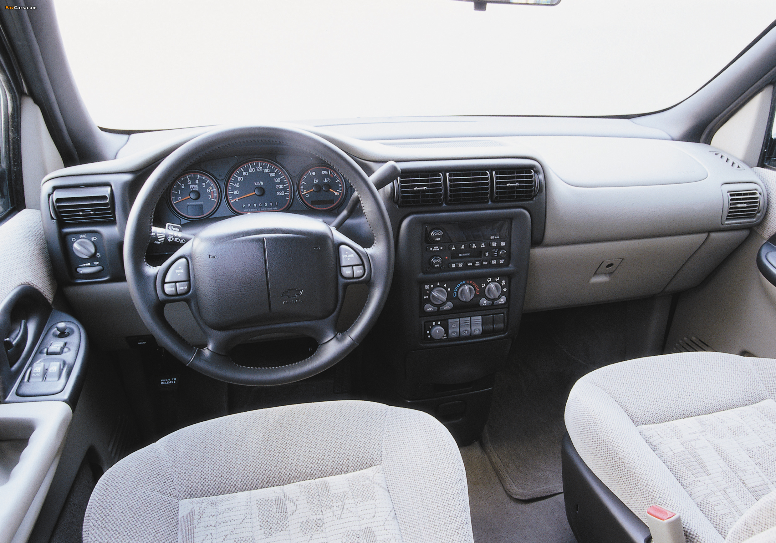 Chevrolet Trans Sport 1997–2005 images (2480 x 1736)
